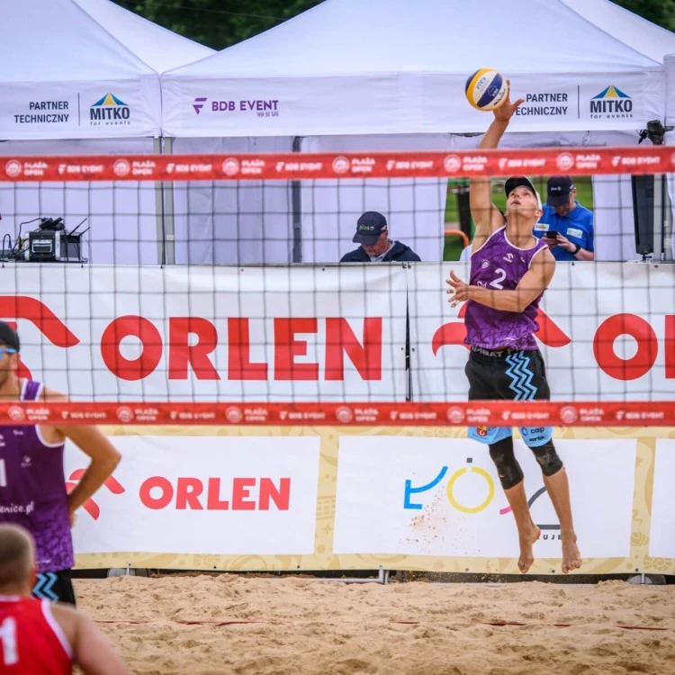 Namiot reklamowy 3x3 m z nadrukiem na falbanach