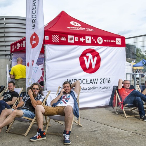 Namiot reklamowy ekspresowy 3x3 m z 100% nadrukiem + 3 ściany