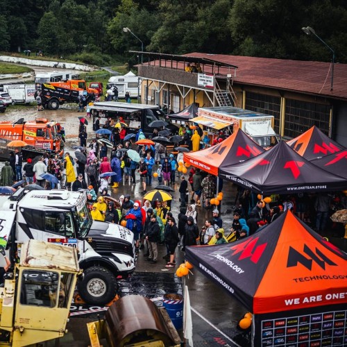 Namioty reklamowe Octa Pro 4x4 z nadrukiem MM Technology