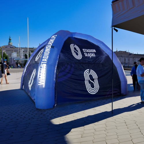 namiot-dmuchany-spider-z-nadrukiem-stadion-slaski.jpg