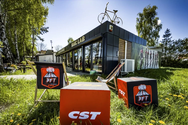 kostki-reklamowe-z-nadrukiem-cst.webp