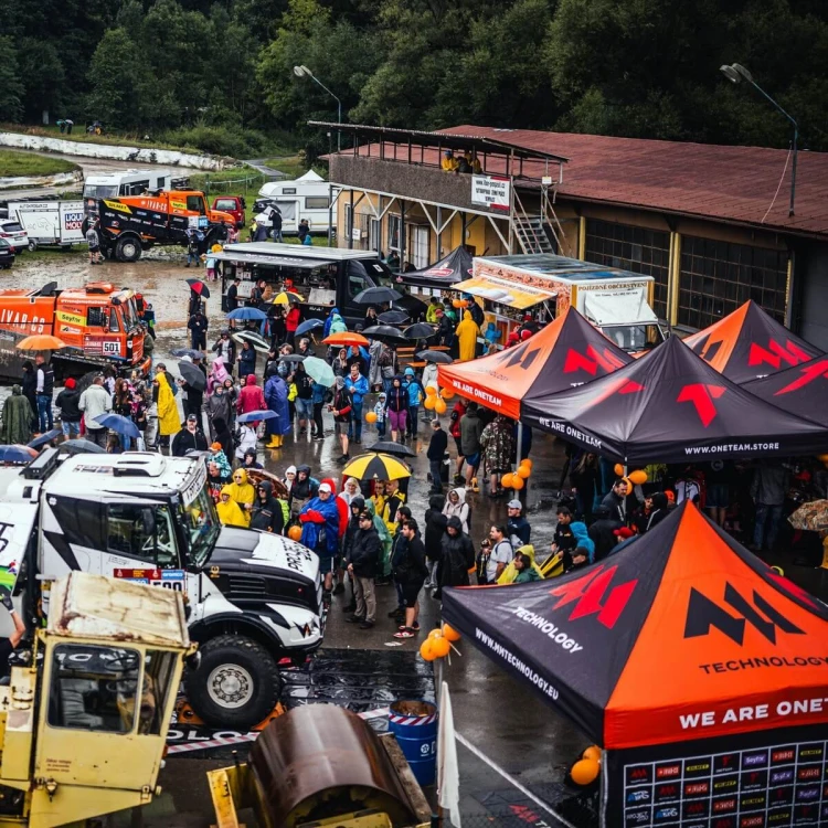 Namioty reklamowa Octa Pro 4x4 z nadrukiem MM Technology